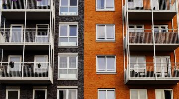 Apartment building