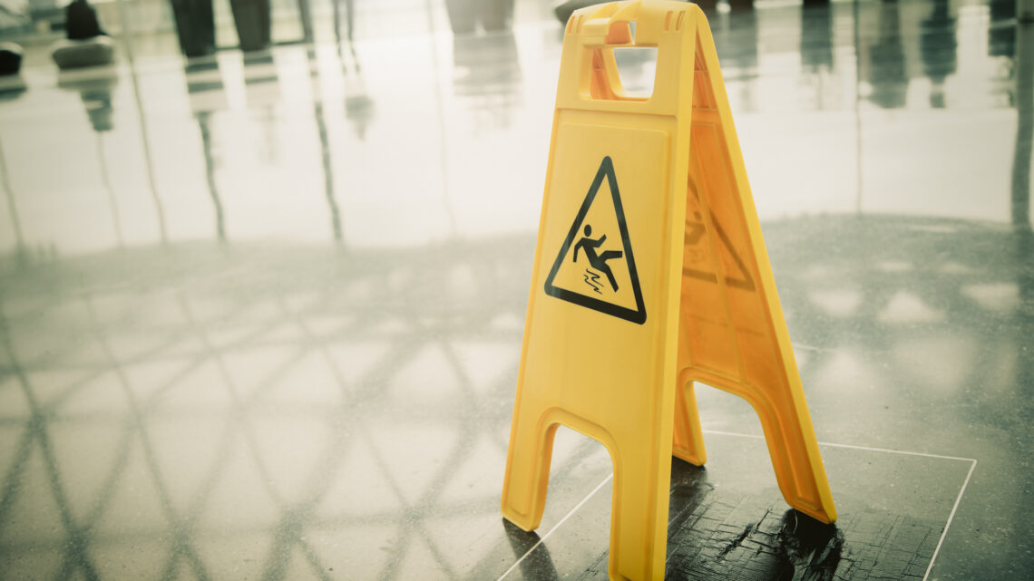 elements of a slip and fall injury lawsuit